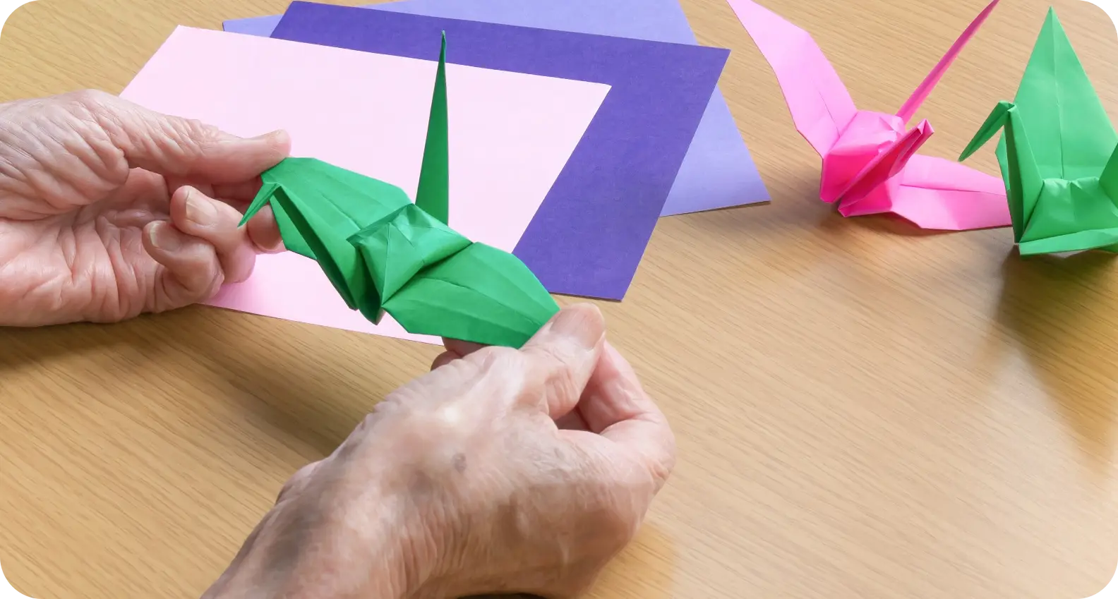 折り紙・手芸などの創作活動 ｜ イメージ画像